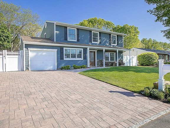 3rd image of 99 Glenmere Way