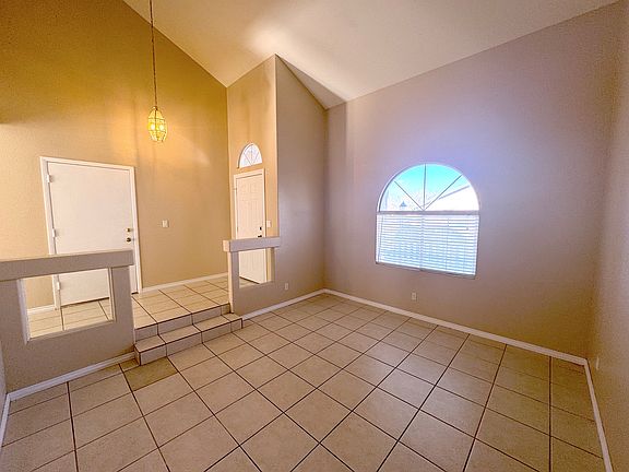 2nd image of 1443 Shadow Haven Ln
