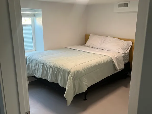 32 Elkol St, Diamondville, WY 83116