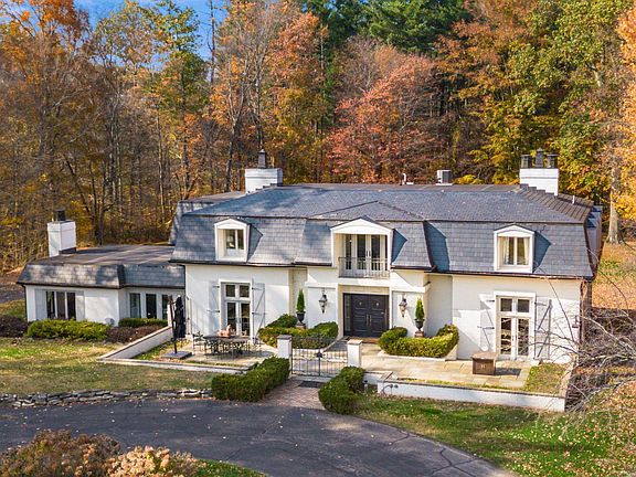 5th image of 371 Potters Ln