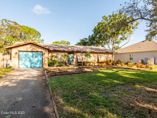 405 Banyan St, Sebastian, FL 32958
