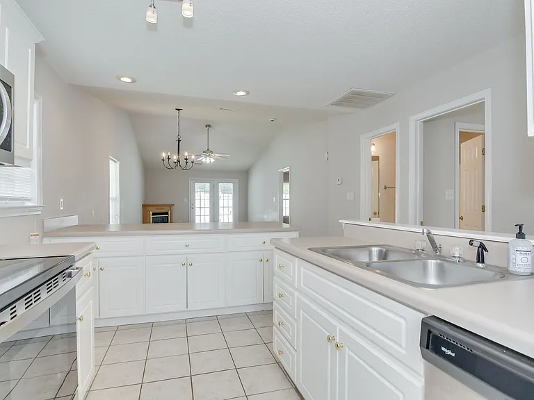 306 Evans Lake Way — Photo 11