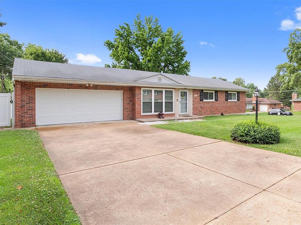9108 General Grant Ln, Saint Louis, MO 63123 Zillow