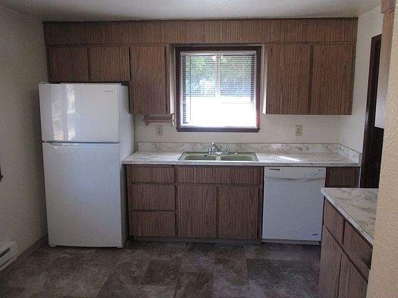 5th image of 13104 86th Ave E