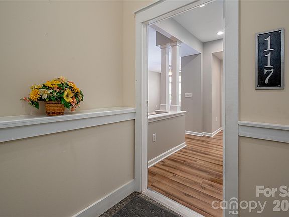 2nd image of 6112 Creft Cir Unit 117