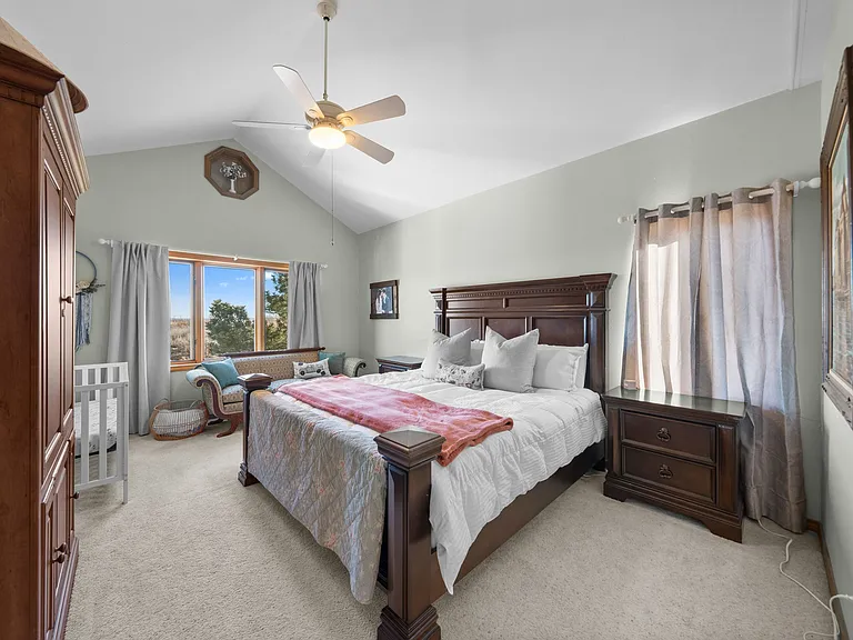 1060 N Bader Ct — Photo 14