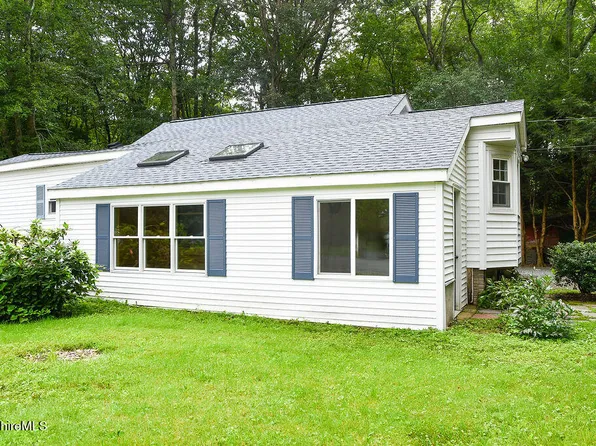 117 Albany Ave, Nassau, NY 12123