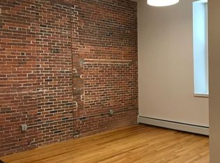 375 North Ave APT 402, Burlington, VT 05401