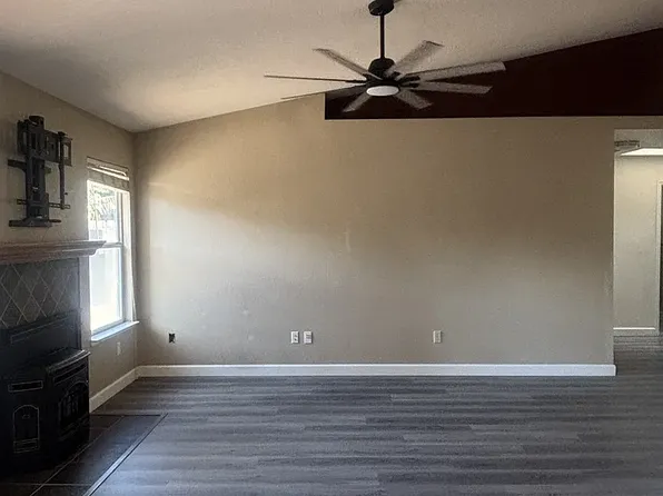 6037 Terminal Ave, Riverbank, CA 95367