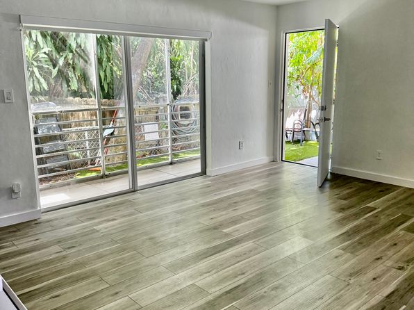 1140 71st St APT 4