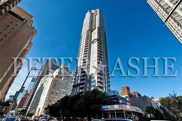 Rented by Peter Ashe | media 21