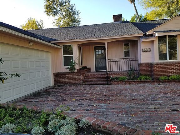 3rd image of 2213 Linda Flora Dr