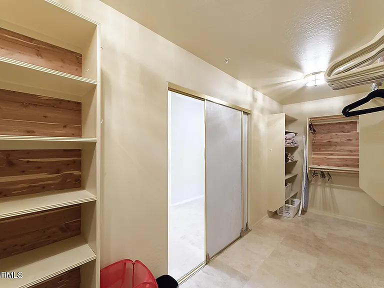 10220 E Cochise Dr — Photo 13