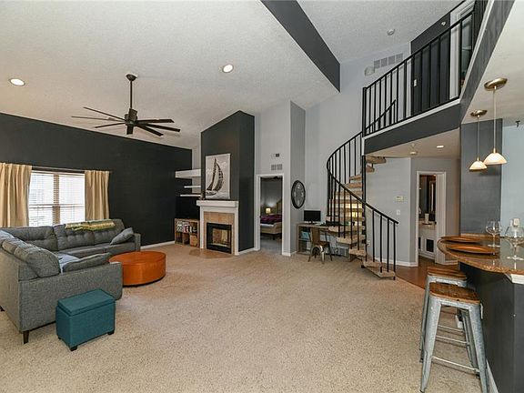 5th image of 200 Fox Hollow Dr APT 311