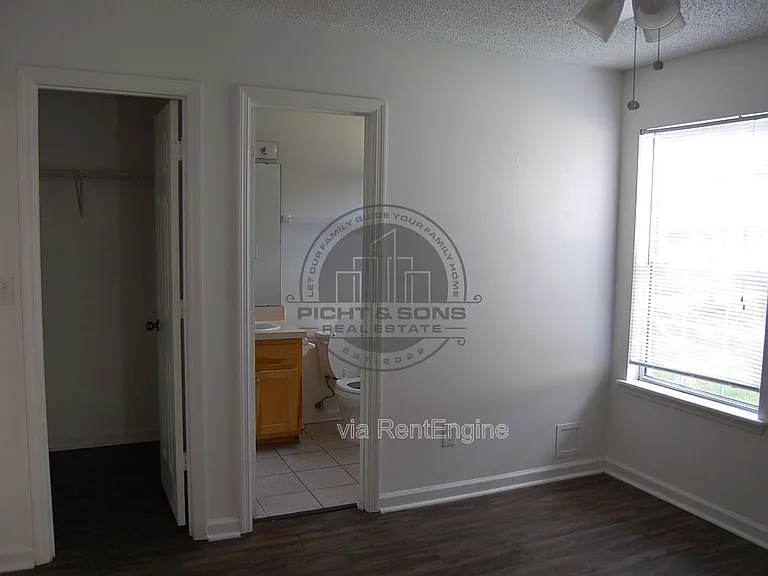 2400 Barcelona Ct — Photo 6