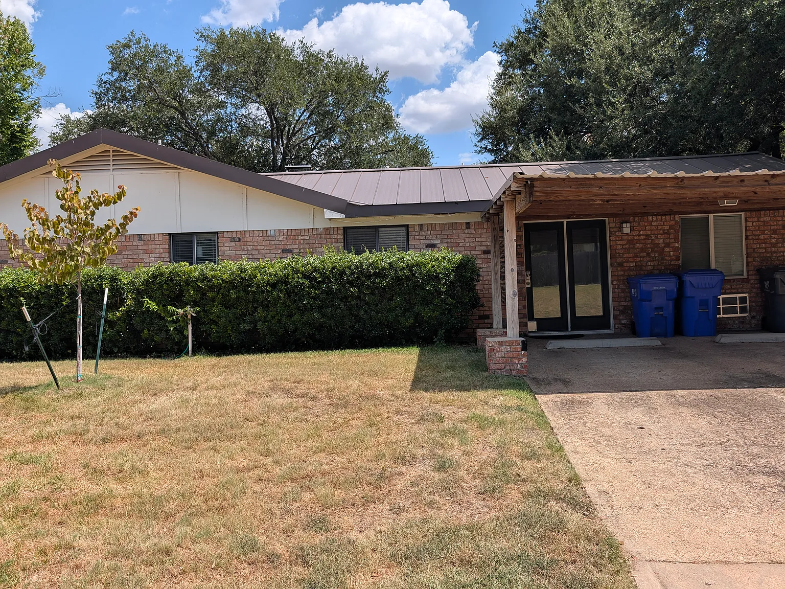 4 bed, 2462 sqft, $2,895 — Photo 3