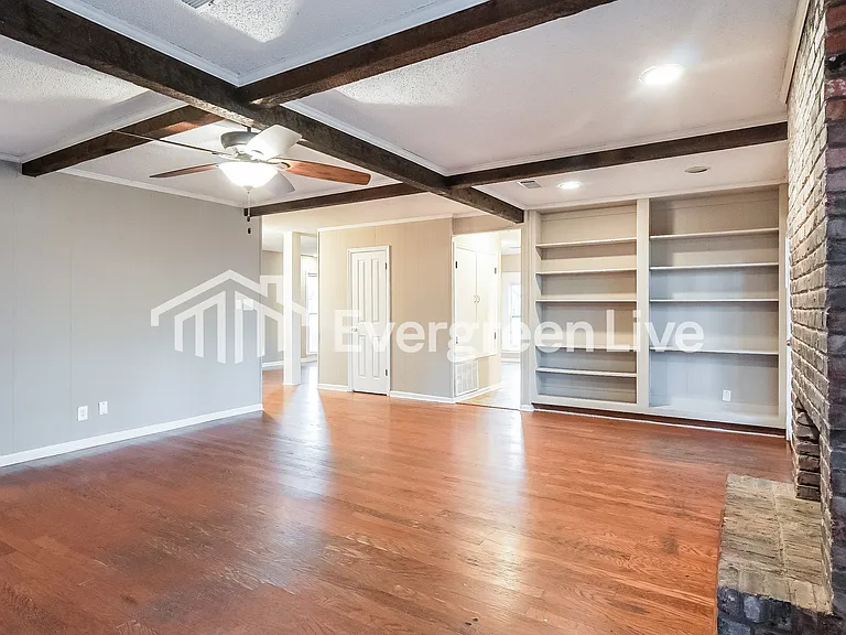 746 Pinkston St — Photo 5
