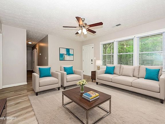 3rd image of 185 Highland Dr