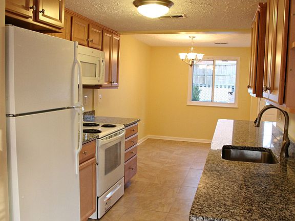 5th image of 2871 Great Oak Ct