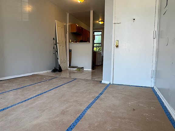 3rd image of 237 Cleveland St APT 2L