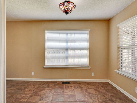 3rd image of 3791 Madeline Ct