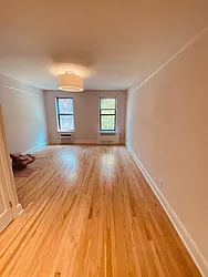 Rented by Metropolis Real Estate of Manhattan