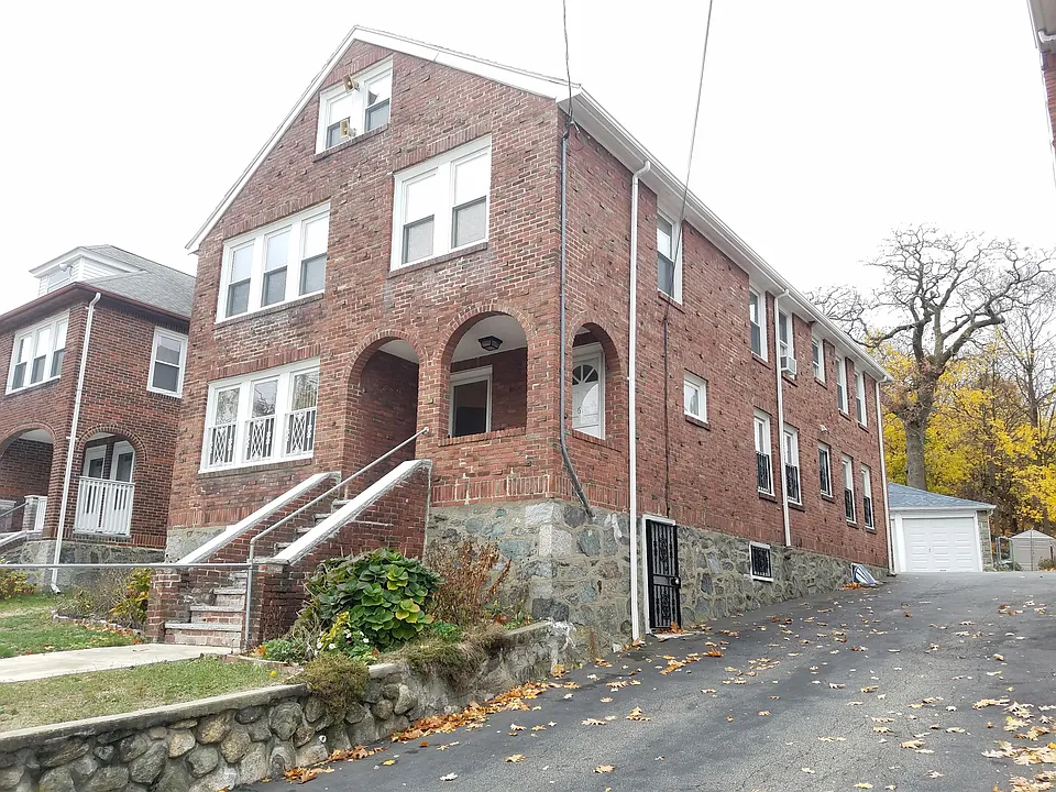 61 Gordon St