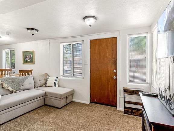 5th image of 1004 Santa Fe Ave SW