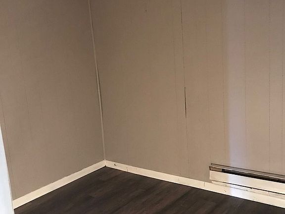 3rd image of 10 N Lincoln Ave APT 1