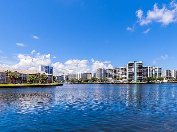 3rd image of 3800 S Ocean Dr APT 1404