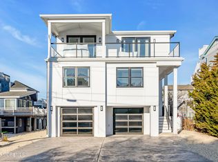 3 Middlesex Ave, Beach Haven, NJ 08008
