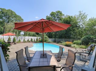 97 Webb Rd, Fairfield, CT 06825