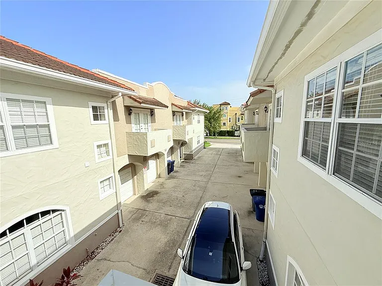 1105 Minnesota Ave #5 — Photo 24