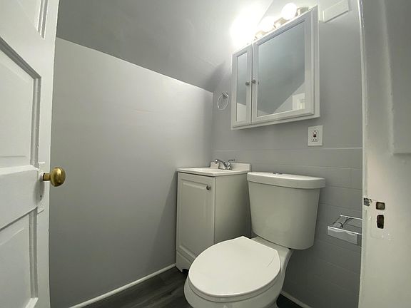 4th image of 4106 N Odell Ave #Top