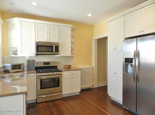 11 Riverdale Ave, Monmouth Beach, NJ
