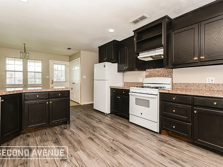 318 Woodard St — Photo 4