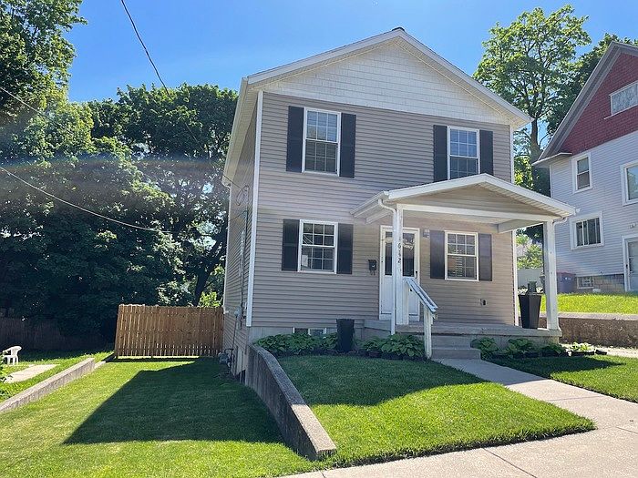1st image of 612 Dolbee Ave SE