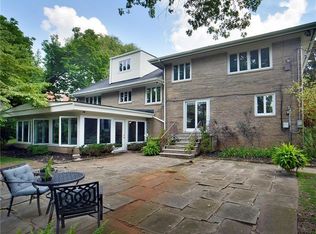 14 Holland Rd, Pittsburgh, PA 15235