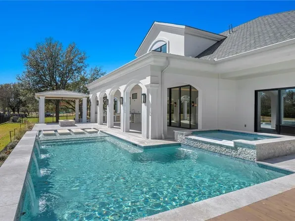 4212 Tuscany Ct, Bryan, TX 77802