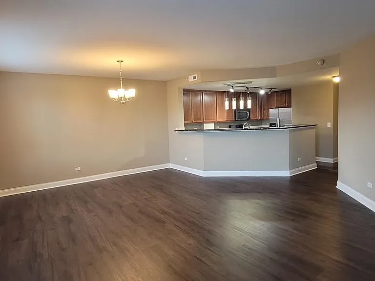 2-420 Itasca Pl — Photo 2