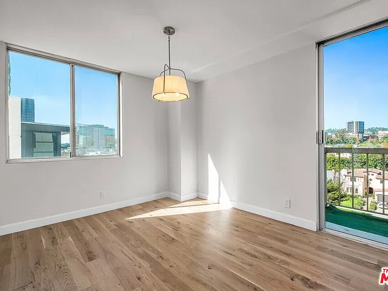 10751 Wilshire Blvd #909 — Photo 2