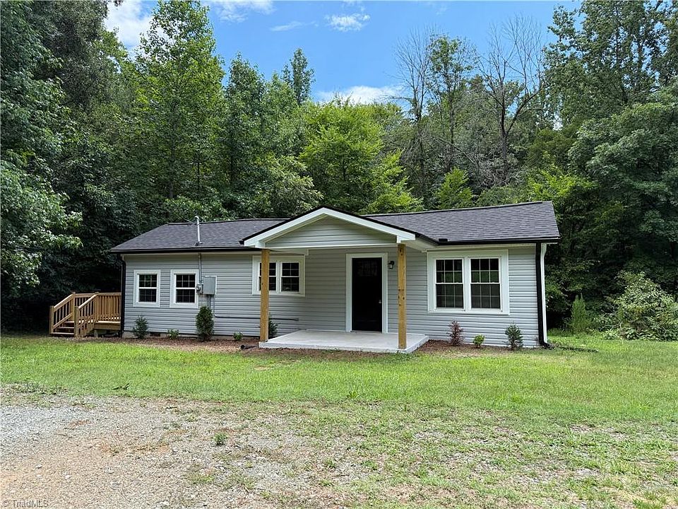1st image of 3115 Woods Chapel Rd