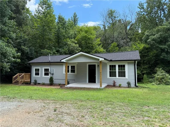 3115 Woods Chapel Rd, Graham, NC 27253
