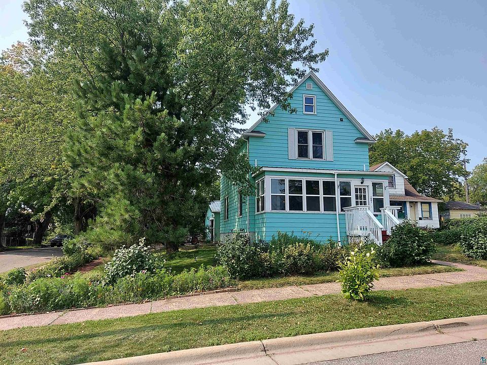 1st image of 1001 N 9th Ave E