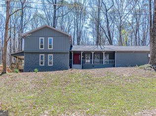 601 Raven Springs Trl, Stone Mountain, GA 30087