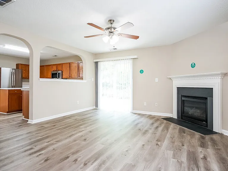 70 Brookhaven Dr — Photo 6