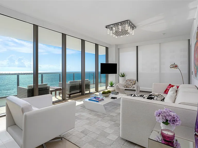5875 Collins Ave #1202 — Photo 12