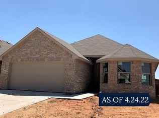 121 Jazlyn Dr, Keene, TX 76059