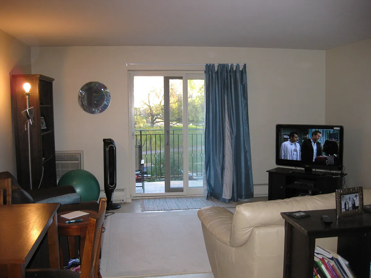 Building Photo - 2928 Dean Pkwy #2B