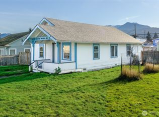 734 W 4th St, Port Angeles, WA 98363